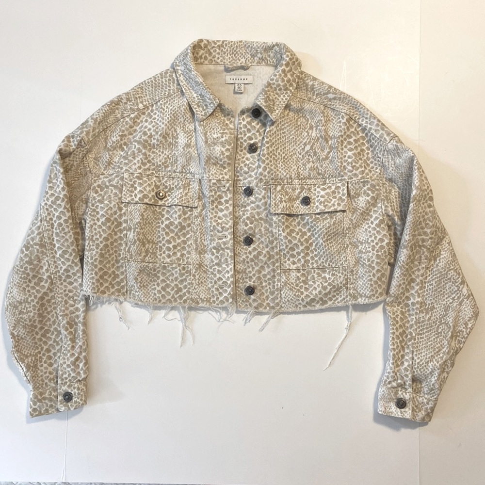 TopShop Reptile Print Cut Off Frayed Hem Cropped Denim Jean Jacket Size 6